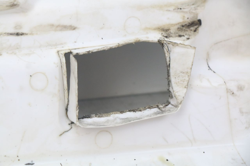 photo de BAS DE CAISSE MBK BOOSTER SPIRIT NAKED 50 (2004 - 2017) - Autre angle de vue