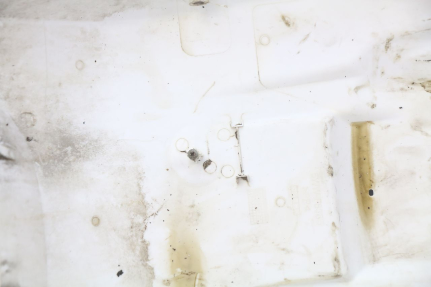 photo de BAS DE CAISSE MBK BOOSTER SPIRIT NAKED 50 (2004 - 2017) - Gros plan technique