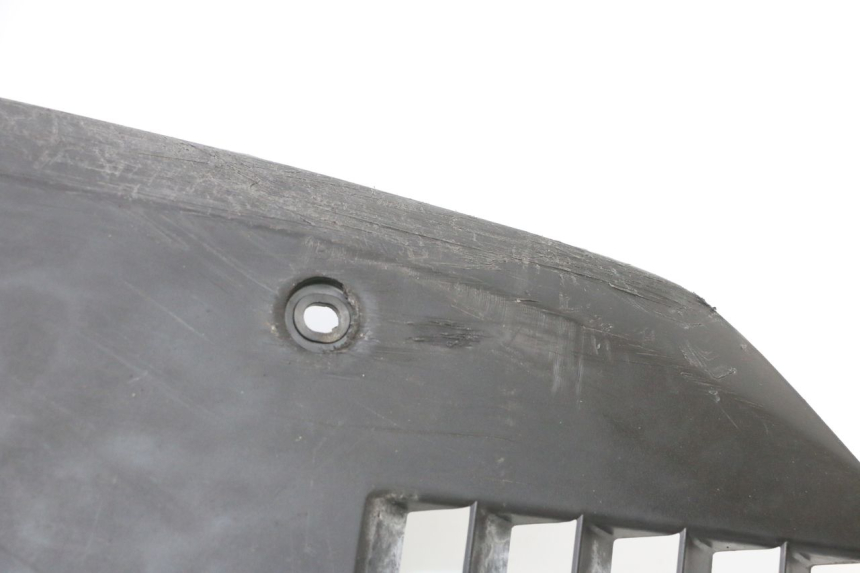photo de BAS DE CAISSE SUZUKI BURGMAN 125 (2007 - 2014) - Zoom composants