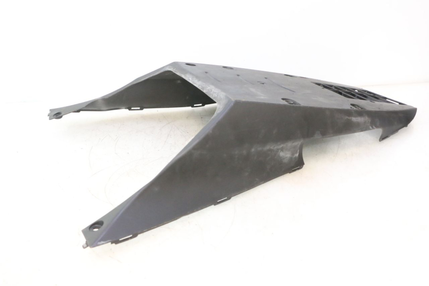 photo de BAS DE CAISSE SUZUKI BURGMAN 125 (2007 - 2014) - État de surface