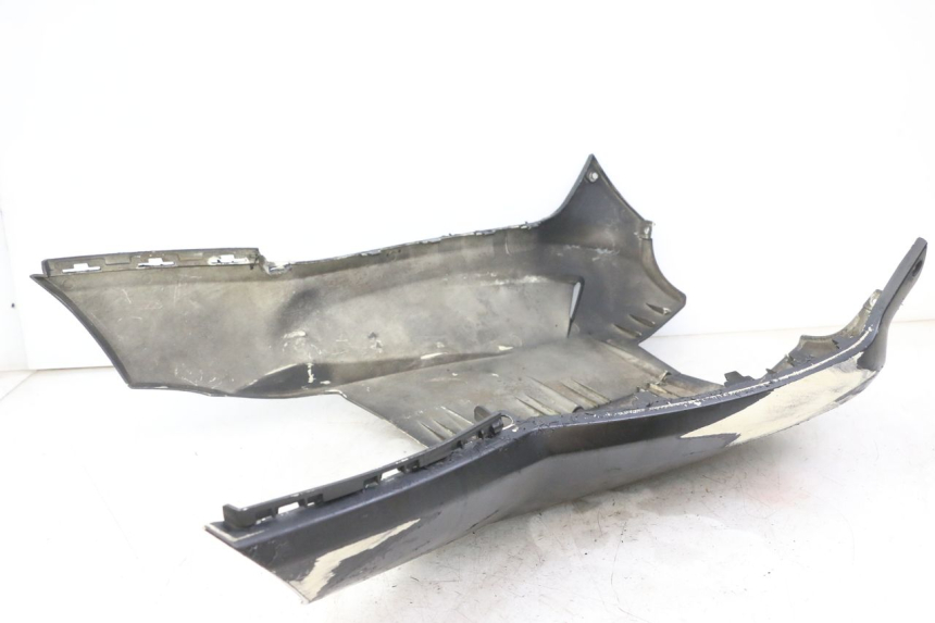 photo de BAS DE CAISSE PEUGEOT CITYSTAR 50 (2013 - 2017) - Gros plan technique