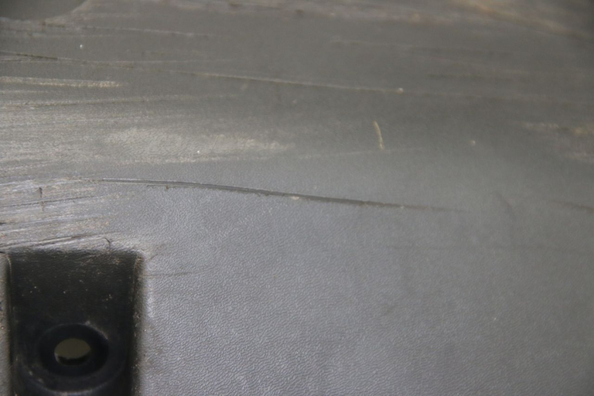 photo de BAS DE CAISSE KYMCO DOWNTOWN ABS 125 (2015 - 2017) - Gros plan technique