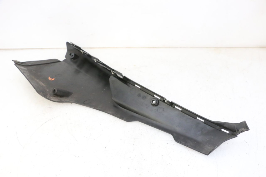 photo de BAS DE CAISSE DROIT QUADRO 4 4D 350 (2015 - 2018) - État de surface