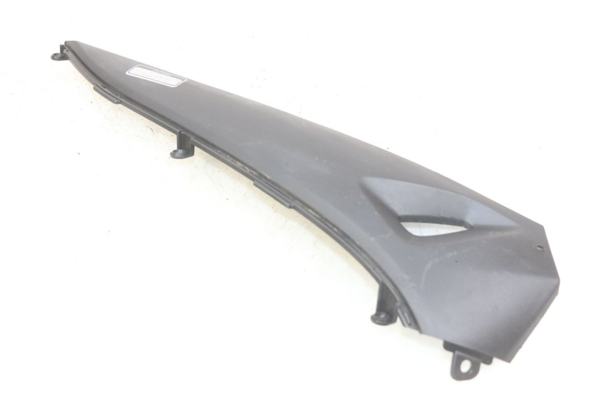 photo de BAS DE CAISSE DROIT KYMCO AGILITY 16+ 4T 50 (2018 - 2023) - Points de fixation