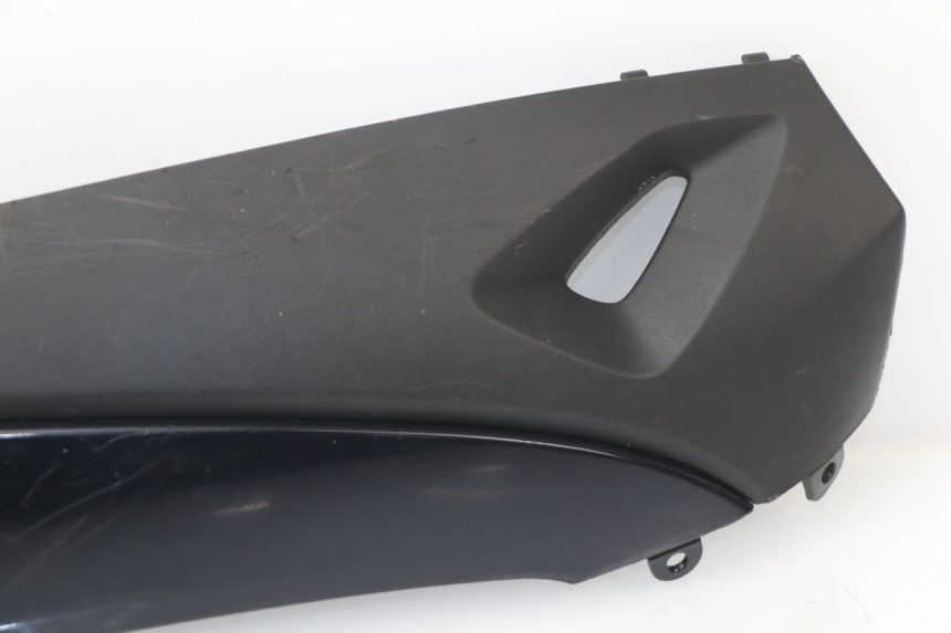 photo de BAS DE CAISSE DROIT KYMCO AGILITY CITY 16P 125 (2015 - 2021) - État de surface