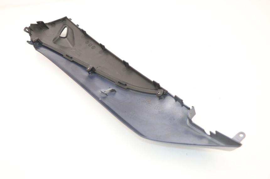 photo de BAS DE CAISSE DROIT KYMCO AGILITY CITY 16P 125 (2015 - 2021) - Pièce contrôlée