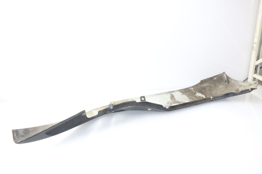 photo de BAS DE CAISSE DROIT JONWAY AZTRAL 125 (2008 - 2017) - Détails caractéristiques