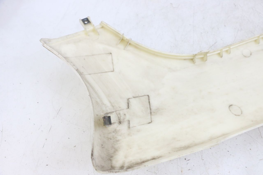 photo de BAS DE CAISSE DROIT JONWAY AZTRAL 125 (2008 - 2017) - Gros plan technique