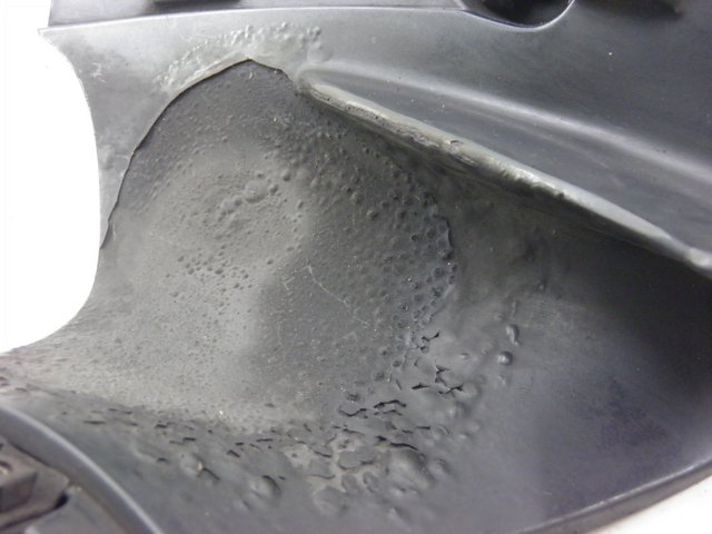 photo de BAS DE CAISSE DROIT BMW R RT ABS 1100 (1996 - 2001) - Zoom état d’usage