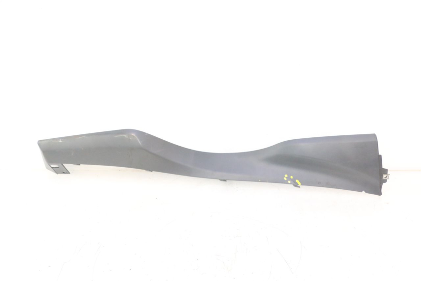 photo de BAS DE CAISSE DROIT SUZUKI BURGMAN 125 (2007 - 2014) - Vue principale