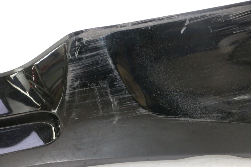 photo de BAS DE CAISSE DROIT SUZUKI BURGMAN EXECUTIVE ABS 650 (2006 - 2012) - Zoom état d’usage