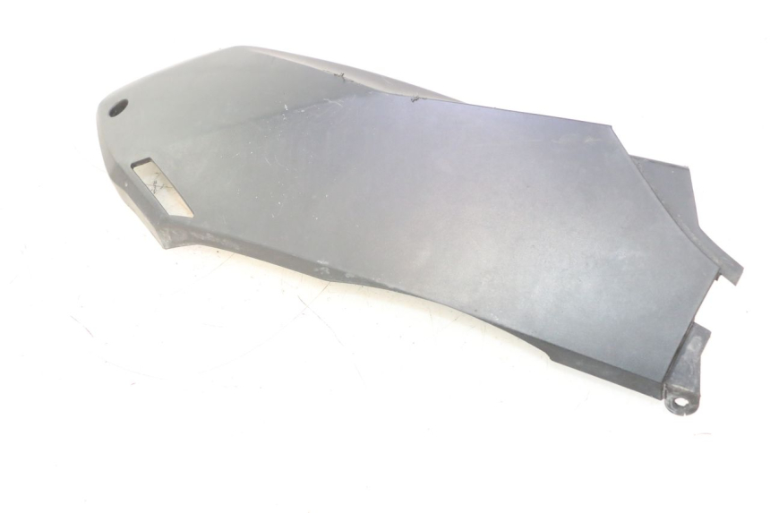 photo de BAS DE CAISSE DROIT BMW C SPORT 650 (2015 - 2021) - État de surface