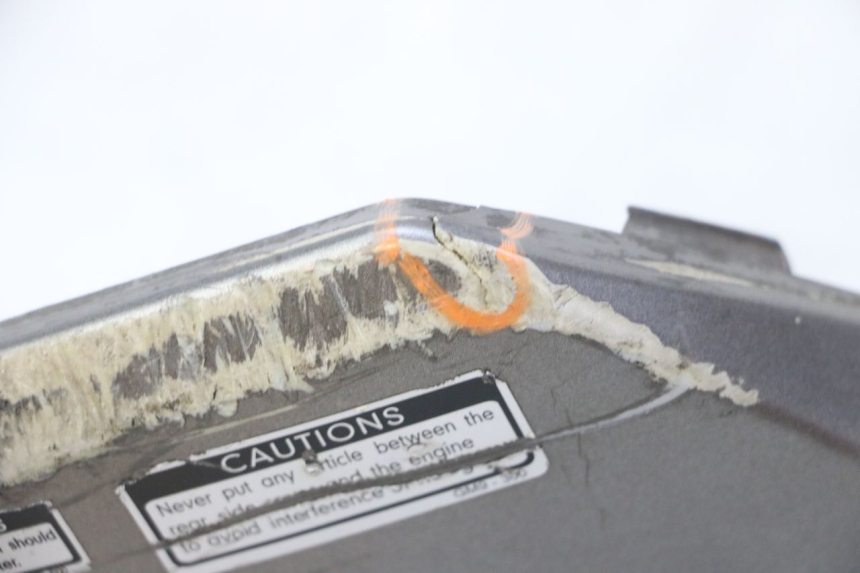 photo de BAS DE CAISSE DROIT KYMCO DINK STREET 125 (2009 - 2014) - Détail de la pièce