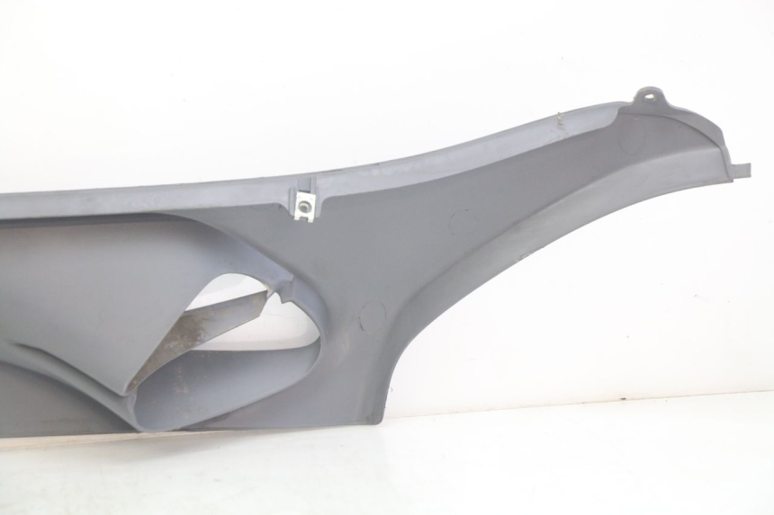 photo de BAS DE CAISSE DROIT HONDA FES PANTHEON 2T 125 (1998 - 2002) - Zoom état d’usage