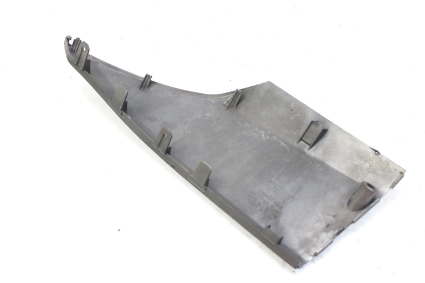 photo de BAS DE CAISSE DROIT HONDA FES S-WING SWING ABS 125 (2007 - 2015) - Autre angle de vue