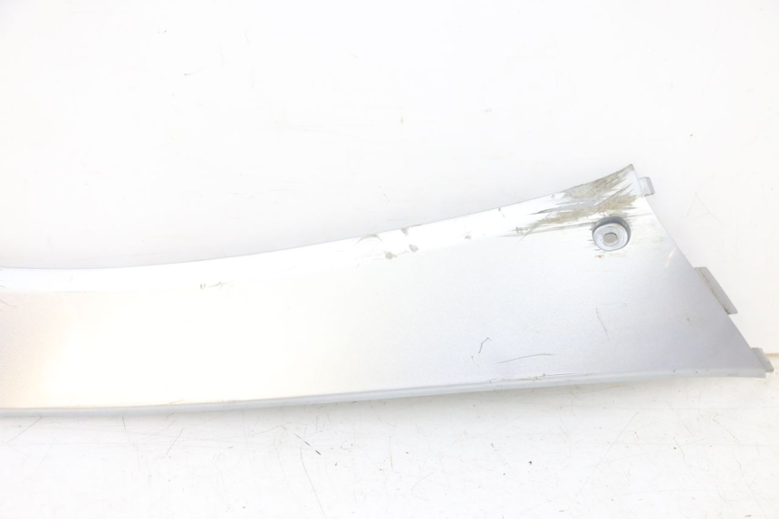 photo de BAS DE CAISSE DROIT MBK FLAME X 125 (2007 - 2016) - Détail de la pièce