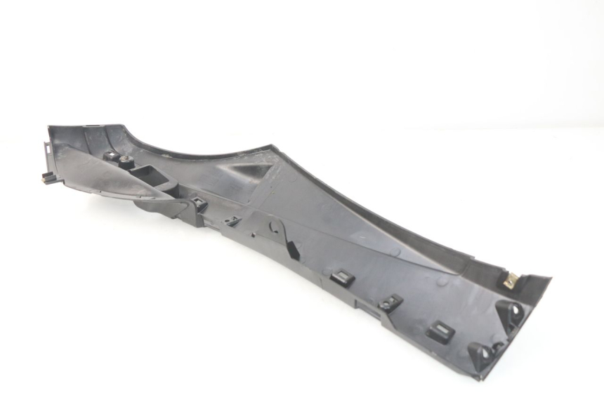 photo de BAS DE CAISSE DROIT PIAGGIO FLY IE 125 (2012 - 2017) - Autre angle de vue