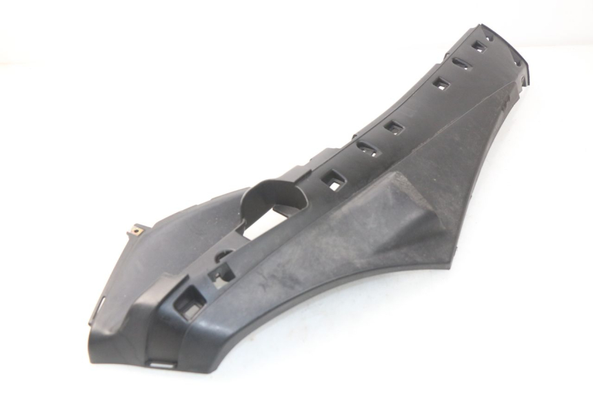 photo de BAS DE CAISSE DROIT PIAGGIO FLY IE 125 (2012 - 2017) - Vue d’ensemble