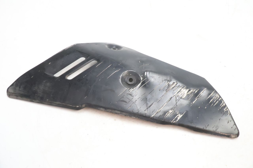 photo de BAS DE CAISSE DROIT SUZUKI GSR 600 (2005 - 2012) - Vue principale