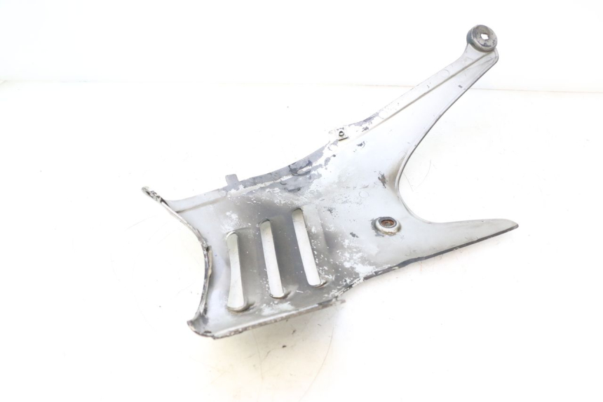 photo de BAS DE CAISSE DROIT SUZUKI GSX F GSXF 750 (1988 - 1998) - Autre angle de vue