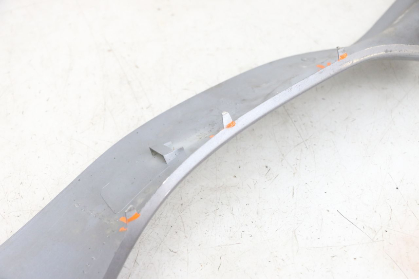 photo de BAS DE CAISSE DROIT SYM GTS EVO 125 (2009 - 2013) - Points de fixation