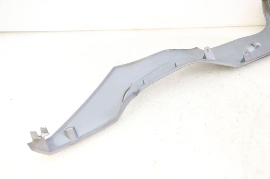 photo de BAS DE CAISSE DROIT SYM JOYMAX 125 (2010 - 2017) - Autre angle de vue