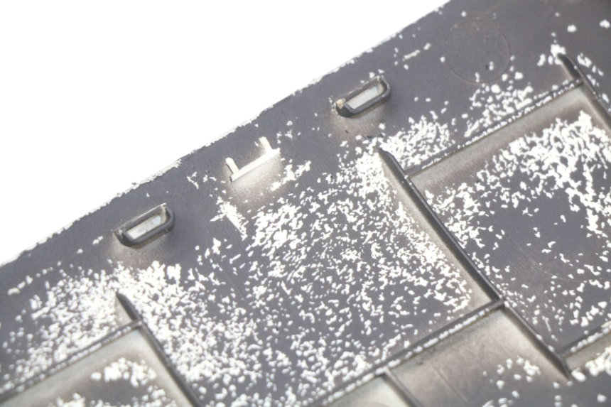 photo de BAS DE CAISSE DROIT PEUGEOT KISBEE 2T 50 (2010 - 2017) - Vue d’ensemble