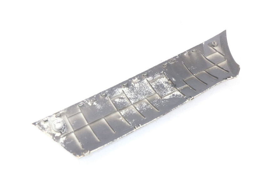 photo de BAS DE CAISSE DROIT PEUGEOT KISBEE 2T 50 (2010 - 2017) - Points de fixation