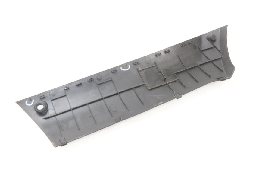 photo de BAS DE CAISSE DROIT PEUGEOT KISBEE 2T 50 (2010 - 2017) - Zoom état d’usage