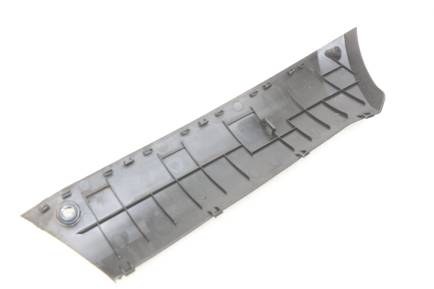 photo de BAS DE CAISSE DROIT PEUGEOT KISBEE 2T 50 (2010 - 2017) - Zoom état d’usage