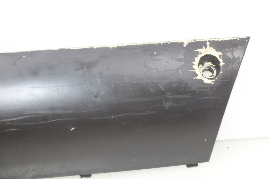 photo de BAS DE CAISSE DROIT PEUGEOT KISBEE 4T 50 (2010 - 2017) - Détail de la pièce