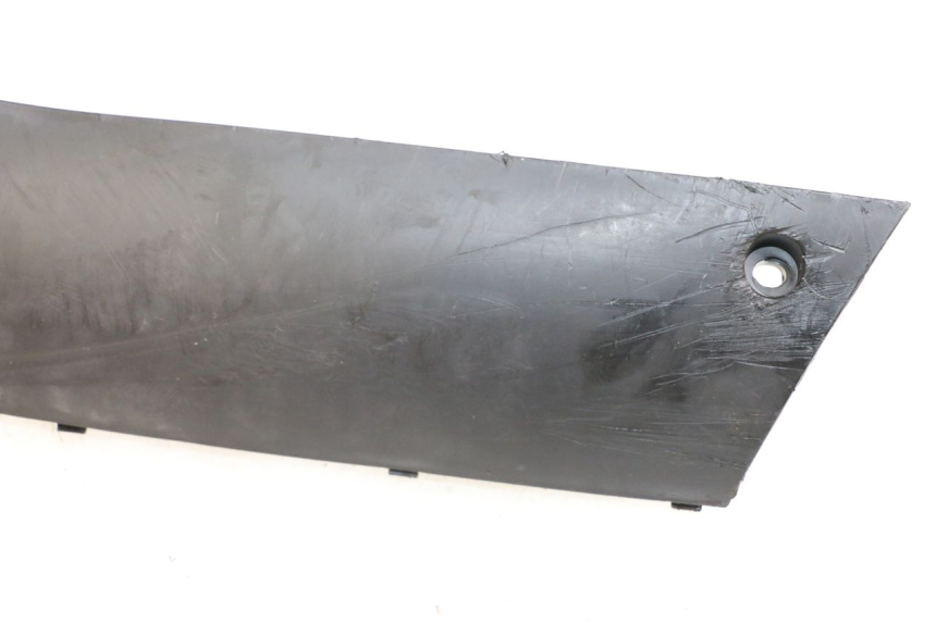 photo de BAS DE CAISSE DROIT PEUGEOT KISBEE 4T 50 (2018 - 2022) - Gros plan technique