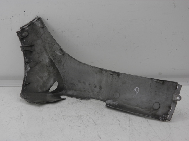 photo de BAS DE CAISSE DROIT KYMCO SPACER 50 (1998 - 2009) - Zoom état d’usage