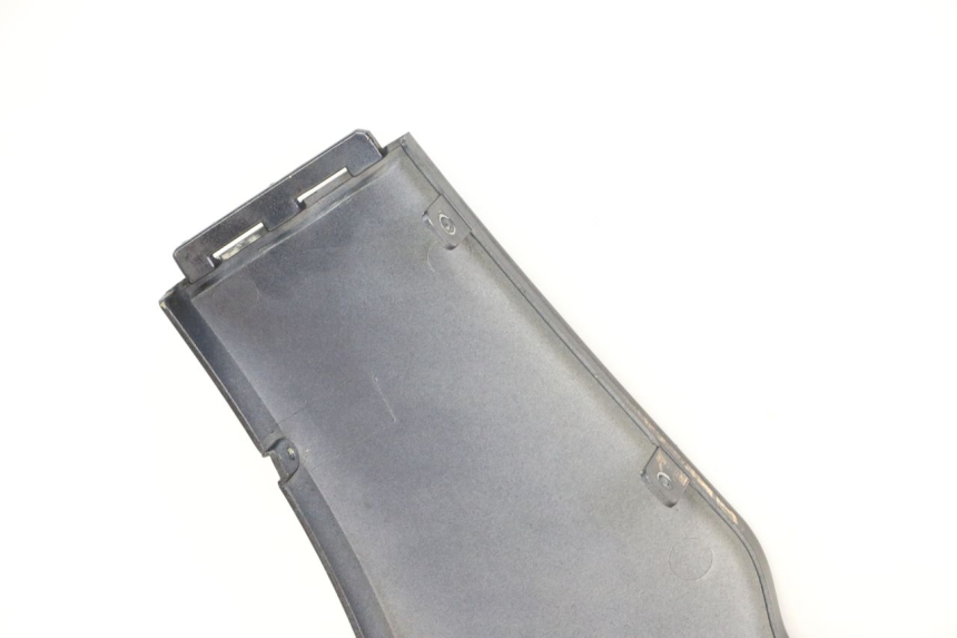 photo de BAS DE CAISSE DROIT KYMCO XCITING 500 (2007 - 2010) - Points de fixation