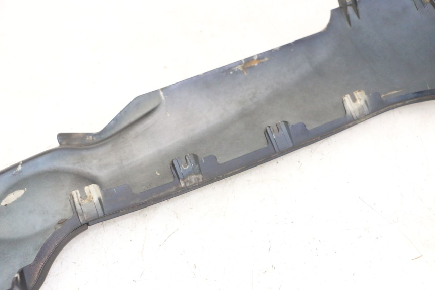 photo de BAS DE CAISSE DROIT PIAGGIO MP3 LT 300 (2010 - 2016) - Zoom état d’usage