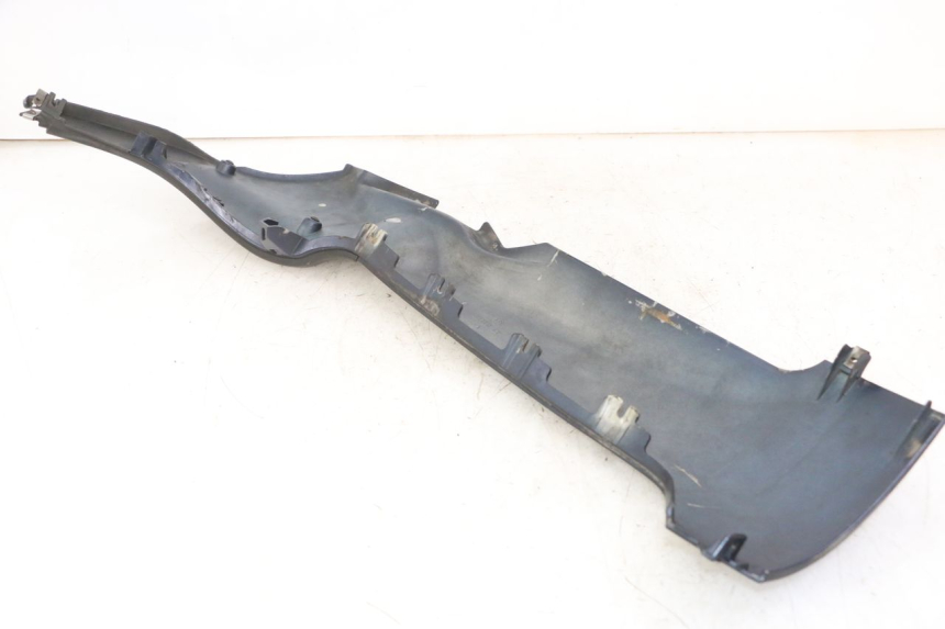 photo de BAS DE CAISSE DROIT PIAGGIO MP3 LT 300 (2010 - 2016) - Vue d’ensemble