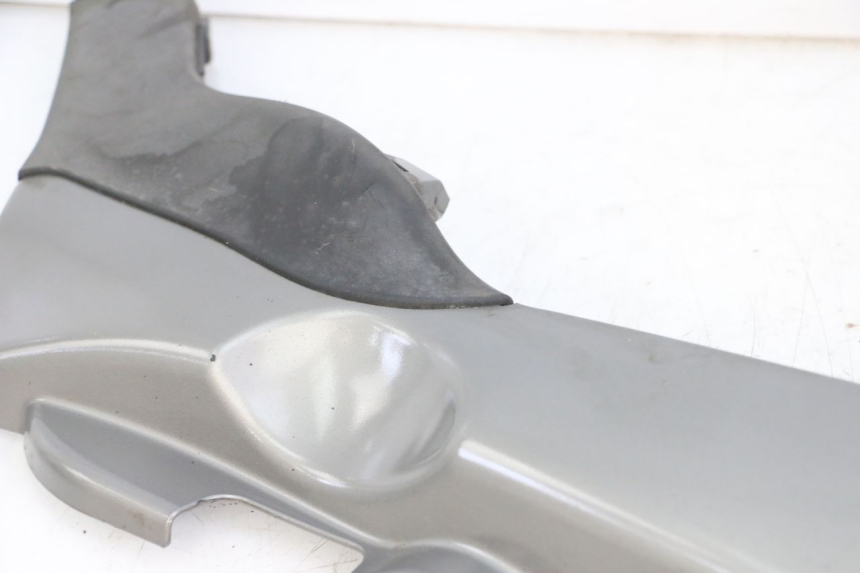 photo de BAS DE CAISSE DROIT PIAGGIO MP3 LT 300 (2010 - 2016) - Zoom état d’usage