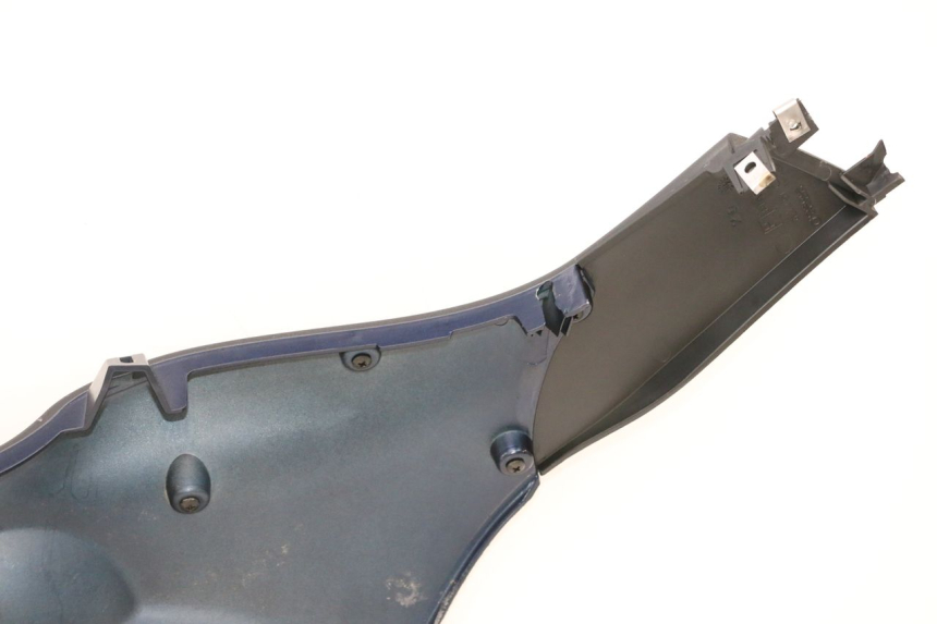 photo de BAS DE CAISSE DROIT PIAGGIO MP3 LT 400 (2007 - 2012) - État de surface