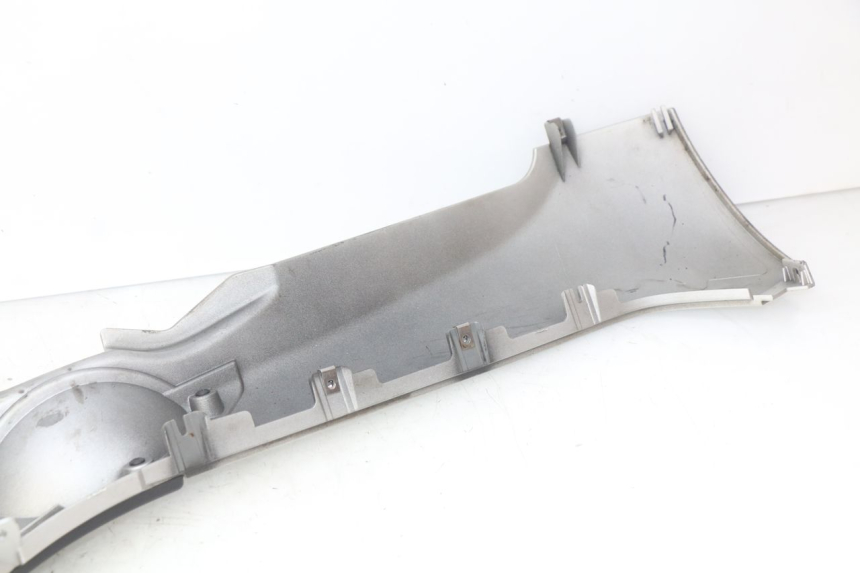 photo de BAS DE CAISSE DROIT PIAGGIO MP3 500 (2014 - 2017) - Détail de la pièce