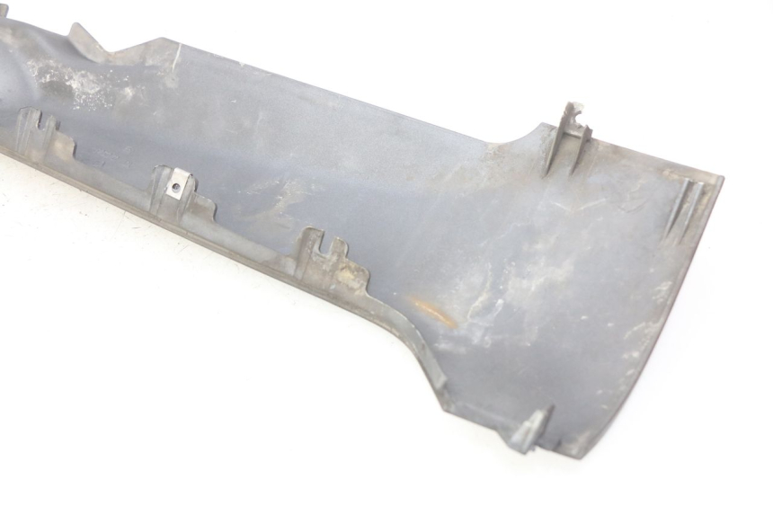 photo de BAS DE CAISSE DROIT PIAGGIO MP3 500 (2011 - 2015) - État de surface