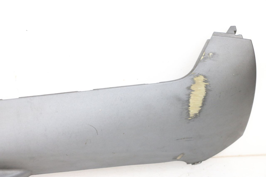 photo de BAS DE CAISSE DROIT PIAGGIO MP3 500 (2011 - 2015) - État de surface