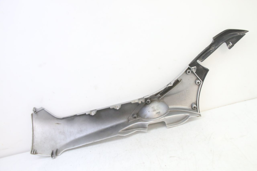 photo de BAS DE CAISSE DROIT PIAGGIO MP3 500 (2014 - 2017) - Vue d’ensemble