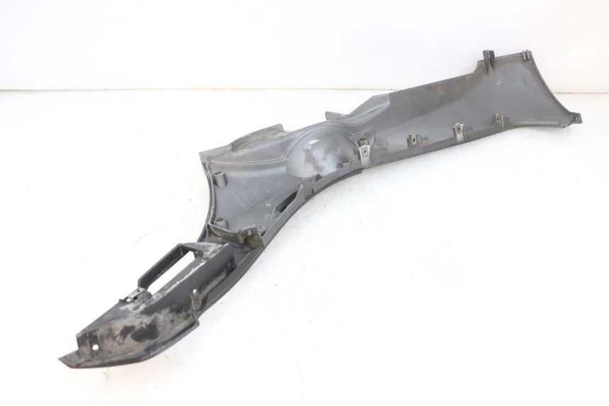 photo de BAS DE CAISSE DROIT PIAGGIO MP3 500 (2016 - 2018) - Zoom état d’usage