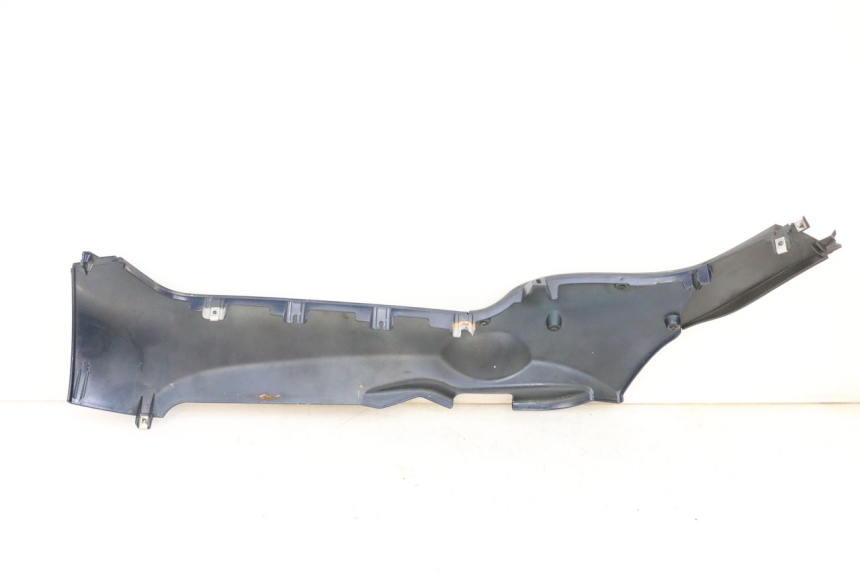 photo de BAS DE CAISSE DROIT PIAGGIO MP3 RL 250 (2006 - 2010) - Vue d’ensemble