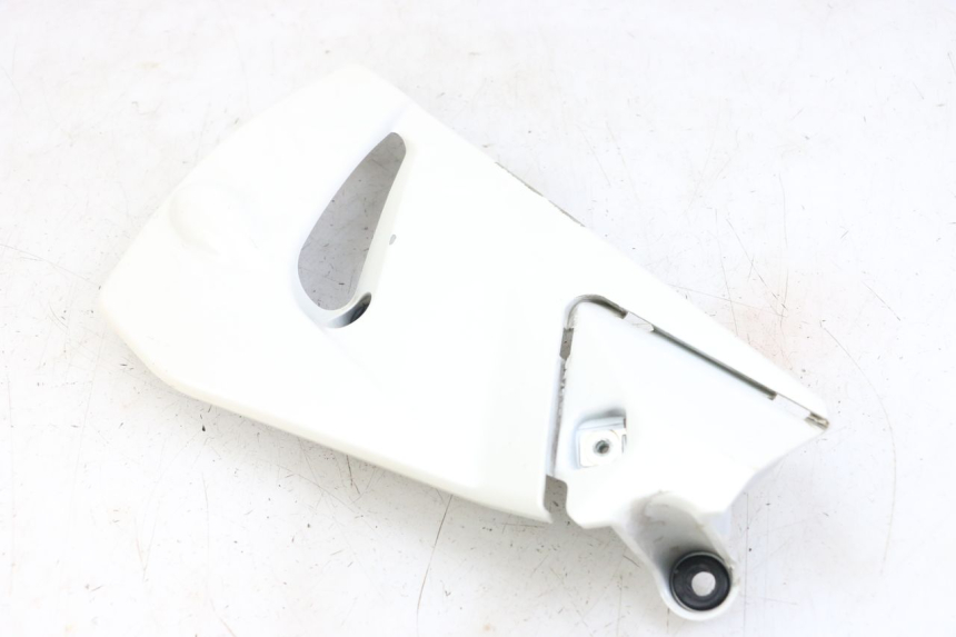 photo de BAS DE CAISSE DROIT MOTO GUZZI NORGE 8V GT 1200 (2011 - 2016) - Vue d’ensemble