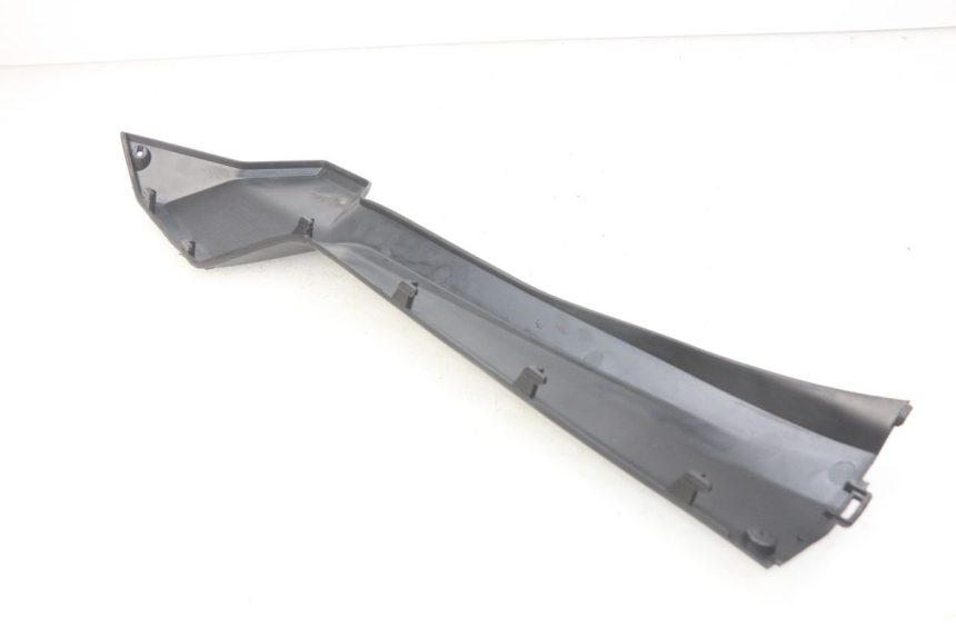 photo de BAS DE CAISSE DROIT SYM ORBIT III 3 4T 50 (2018 - 2021) - Zoom état d’usage