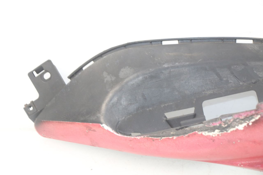 photo de BAS DE CAISSE DROIT MBK OVETTO ONE 2T 50 (2013 - 2017) - Marquages et références