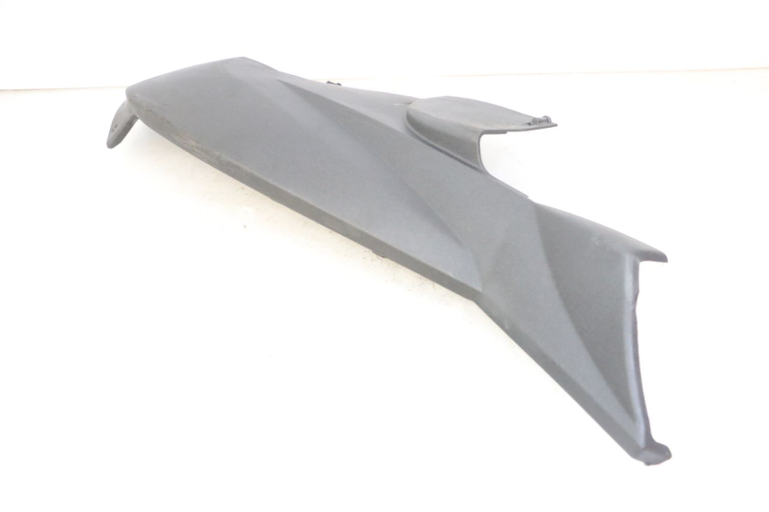 photo de BAS DE CAISSE DROIT PEUGEOT SATELIS 125 (2013 - 2018) - Gros plan technique