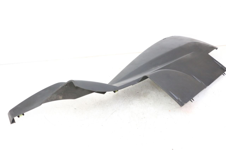 photo de BAS DE CAISSE DROIT PEUGEOT SATELIS COMPRESSOR K15 125 (2006 - 2009) - Points de fixation