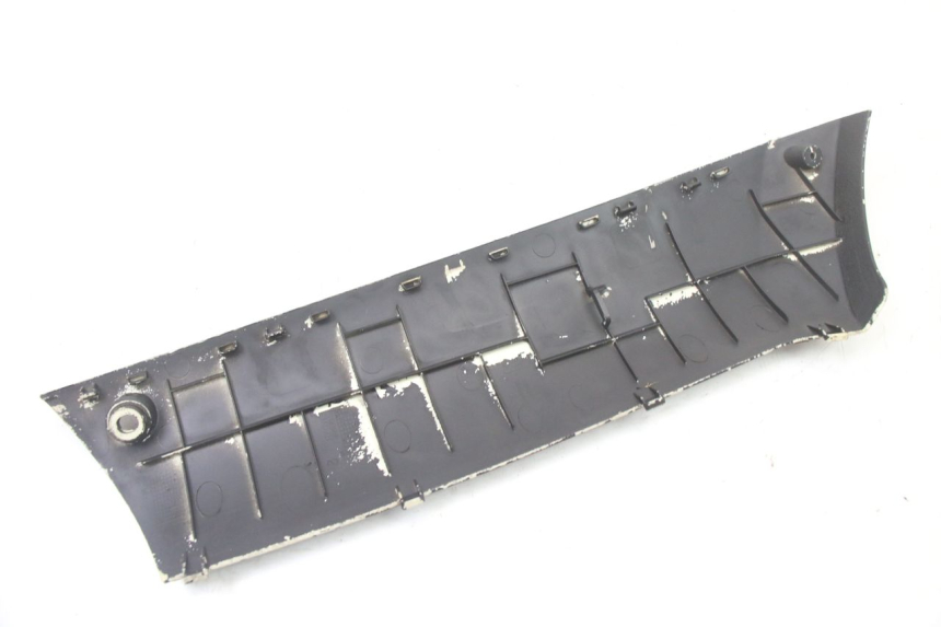 photo de BAS DE CAISSE DROIT PEUGEOT STREETZONE I 2T 50 (2018 - 2020) - Gros plan technique